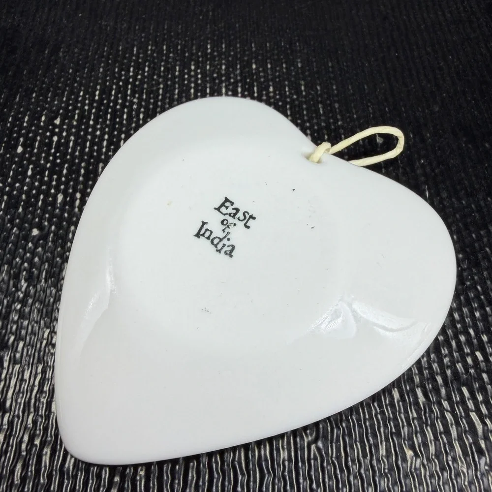East of India Mr & Mrs Heart Trinket Dish White Ceramic Ring Tray Wedding Gift